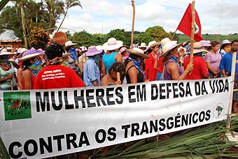 Mobilização em Barra Bonita é também contra os transgênicos (Foto: João Zinclar - 10março09)