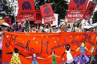 Passeata na avenida Paulista, em São Paulo, pelo Dia Internacional da Mulher (Fotos: Nelson Antoine/Foto Arena/Folha Imagem)
