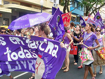 Grupo das Mulheres na passeata de abertura do Fórum Social Mundial 2010, em Porto Alegre/RS
