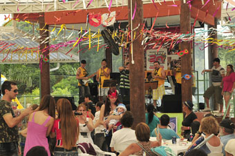 Carnaval no Cefol, com a Banda Help, na terça-feira (08/03/11)