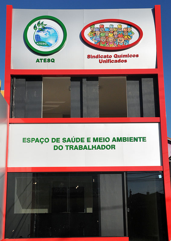 Fachada do Espaço de Saúde, em fase de acabamento, na avenida Barão de Itapura, 2021, em Campinas